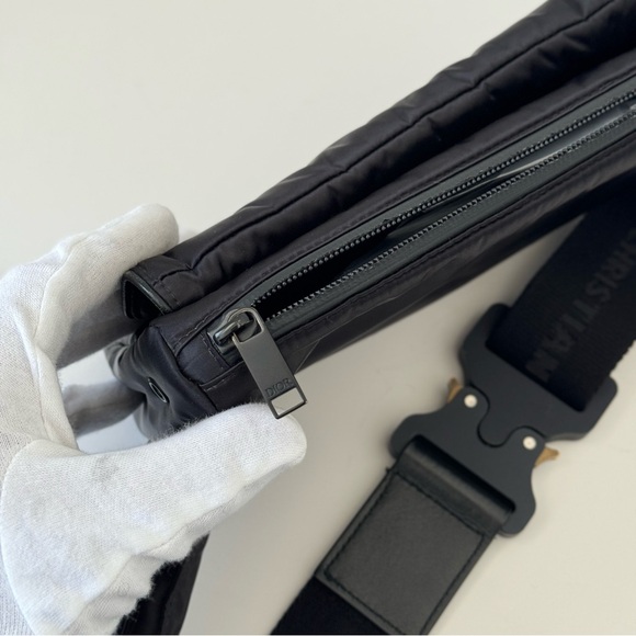 VINTAGE DIOR CROSSBODY WAIST SADDLE BAG BLACK NYLON - Picture 6 of 9